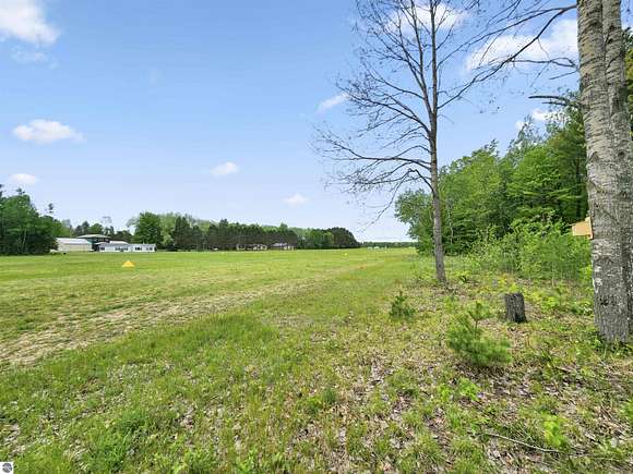 1.6 Acres of Residential Land for Sale in Lake City, Michigan