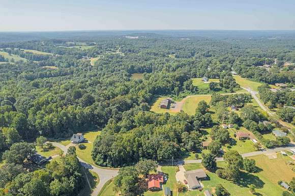 2 Acres of Residential Land for Sale in Royston, Georgia