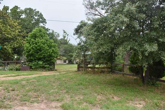 5.1 Acres of Residential Land with Home for Sale in Athens, Texas