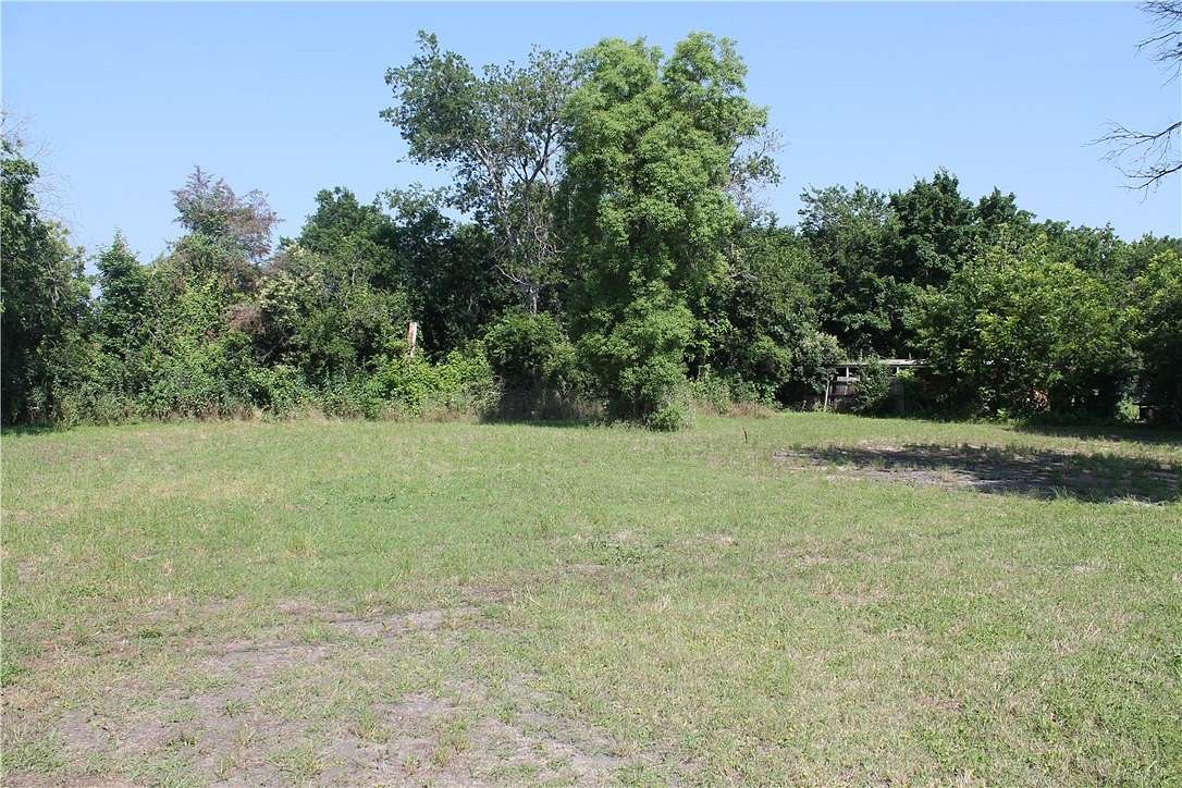 0.36 Acres of Commercial Land for Sale in Waco, Texas