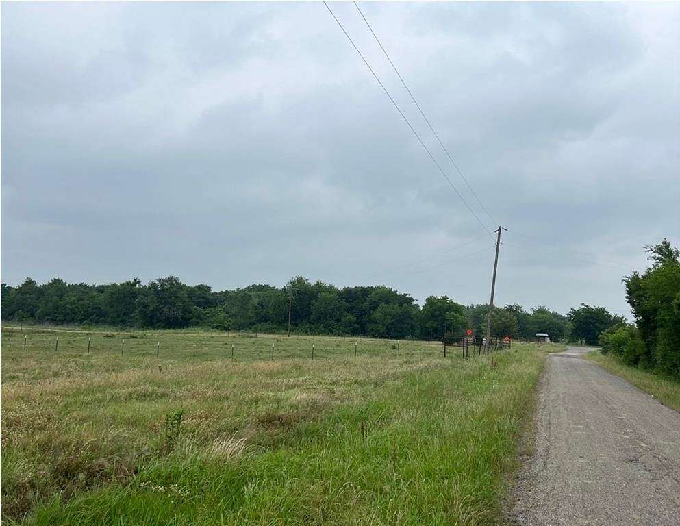 1.9 Acres of Residential Land for Sale in Celeste, Texas