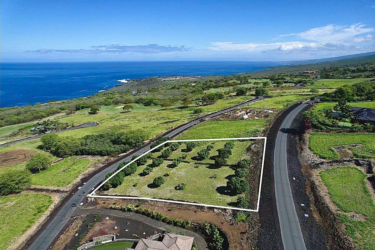1.395 Acres of Residential Land for Sale in Kealakekua, Hawaii