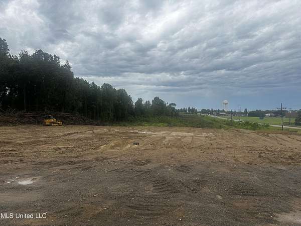 6 Acres of Commercial Land for Sale in Southaven, Mississippi