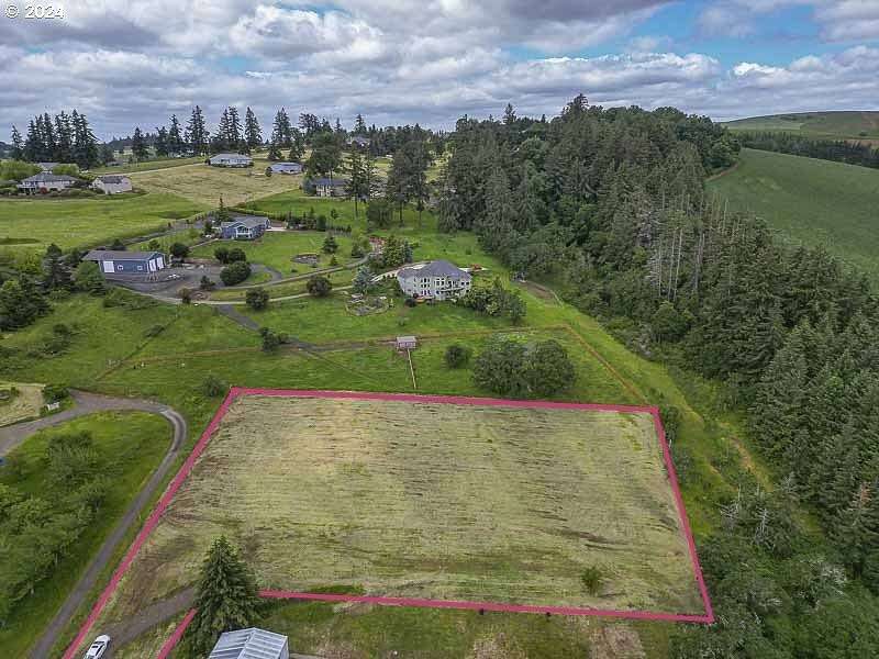 2 Acres of Residential Land for Sale in Turner, Oregon