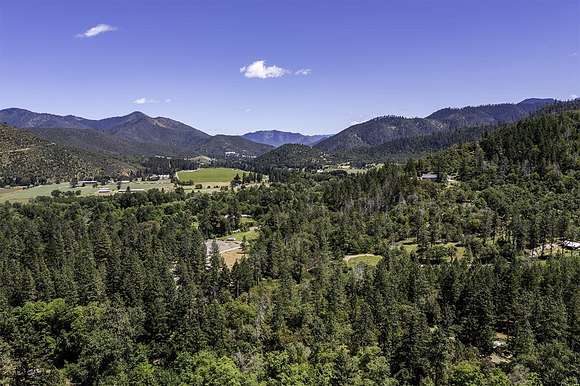 8.97 Acres of Residential Land for Sale in Grants Pass, Oregon