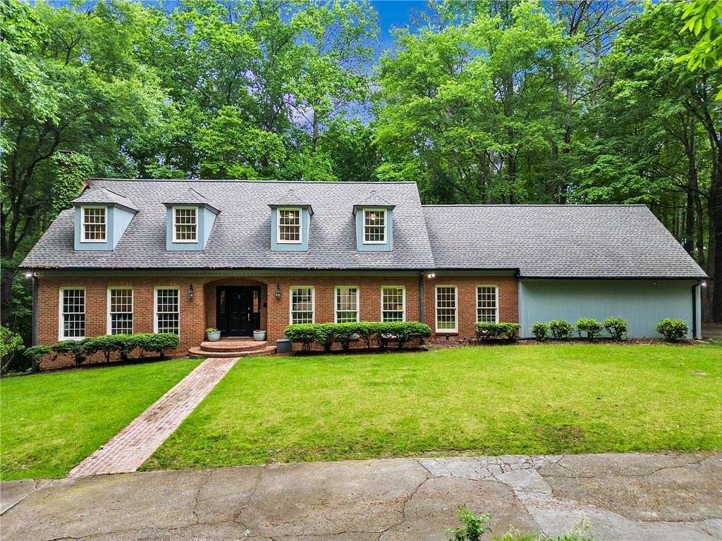 4.92 Acres of Residential Land with Home for Sale in Alpharetta, Georgia