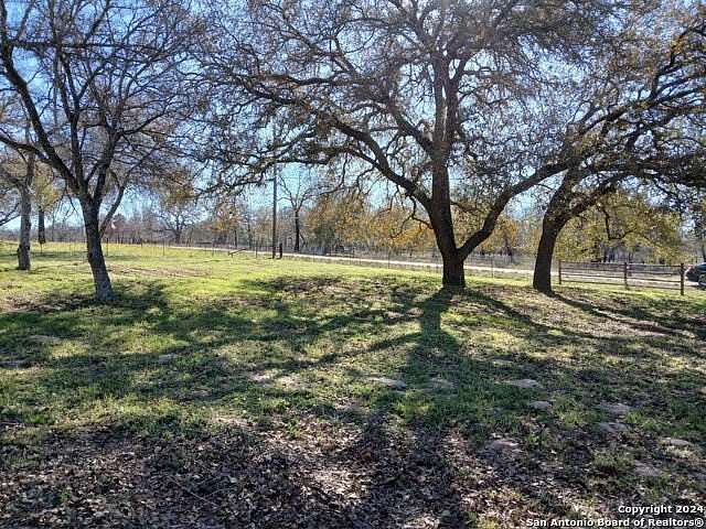 1.5 Acres of Residential Land for Sale in Natalia, Texas