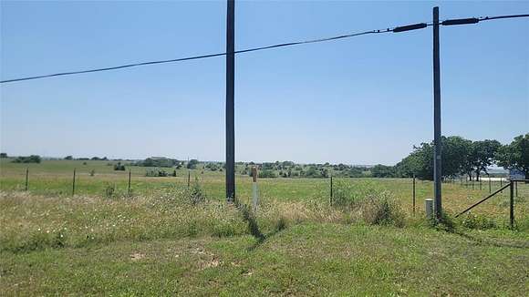 3 Acres of Land for Sale in Cleburne, Texas