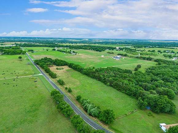 2 Acres of Residential Land for Sale in Maypearl, Texas