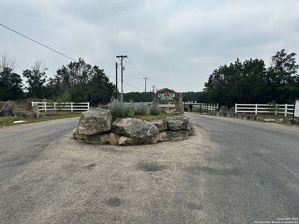 1 Acre of Land for Sale in Fischer, Texas