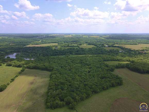 175 Acres of Land for Sale in Fontana, Kansas