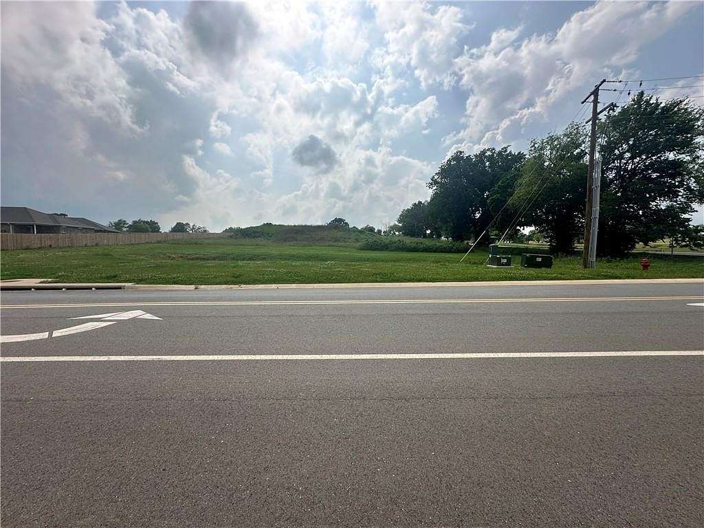 1.39 Acres of Commercial Land for Sale in Gentry, Arkansas