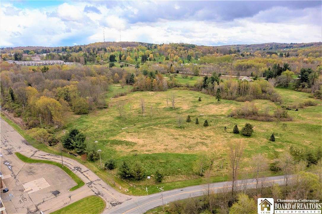 5 Acres of Improved Commercial Land for Sale in Busti, New York