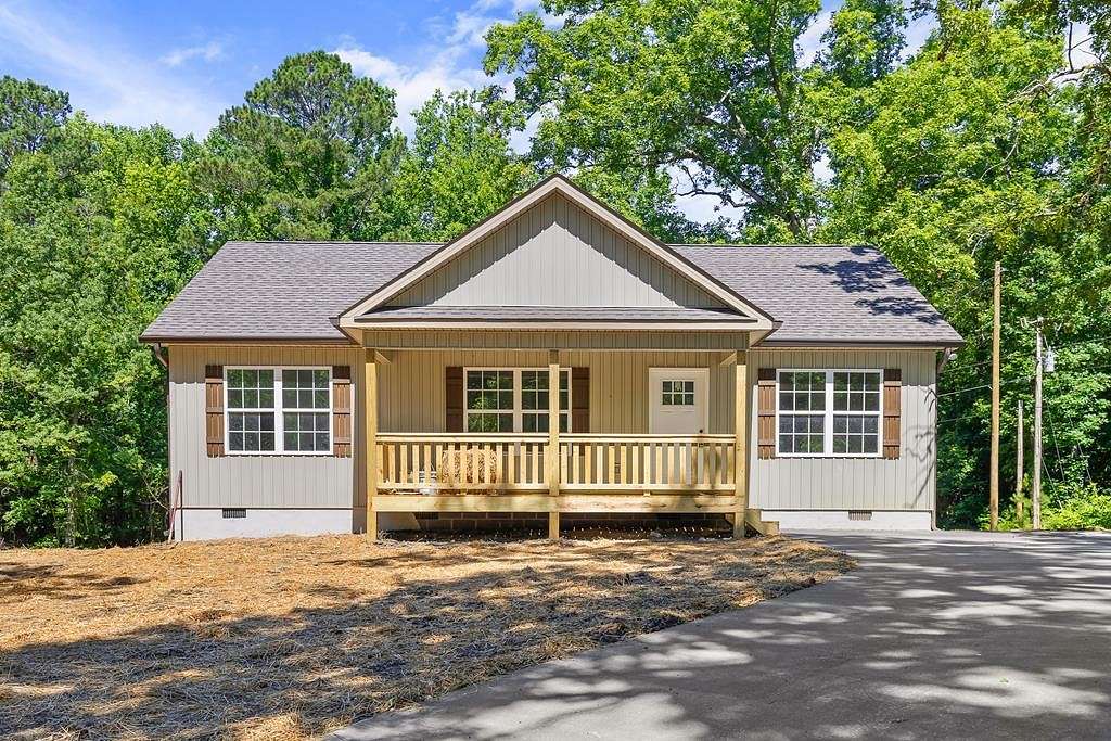 2.1 Acres of Residential Land with Home for Sale in Chatsworth, Georgia