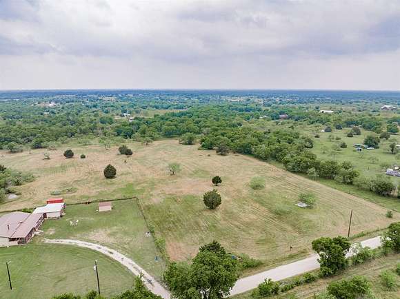 3 Acres of Residential Land for Sale in Scurry, Texas