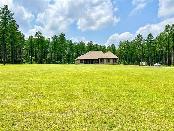 3 Acres of Residential Land with Home for Sale in Jena, Louisiana