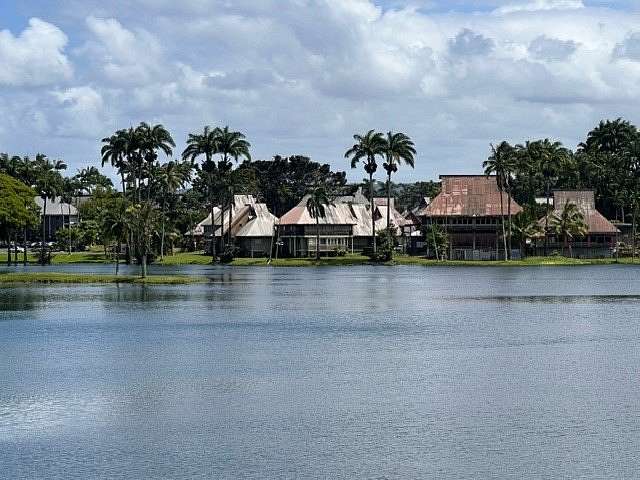 5 Acres of Mixed-Use Land for Sale in Hilo, Hawaii