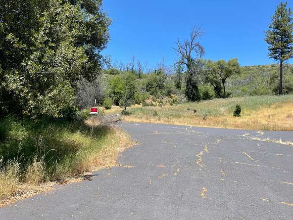 5.1 Acres of Residential Land for Sale in Mountain Ranch, California