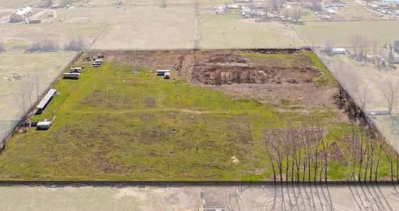 10.2 Acres of Land for Sale in Kennewick, Washington