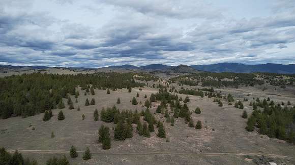 900 Acres of Land for Sale in Butte, Montana