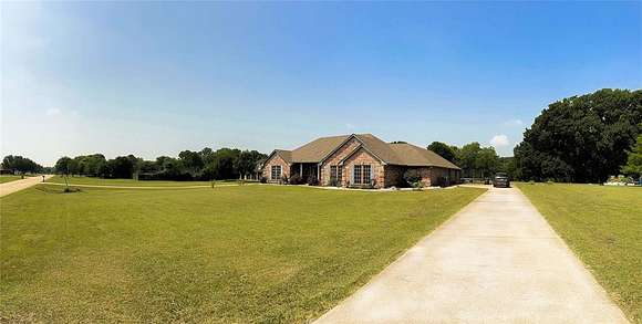 2.1 Acres of Residential Land with Home for Sale in Midlothian, Texas