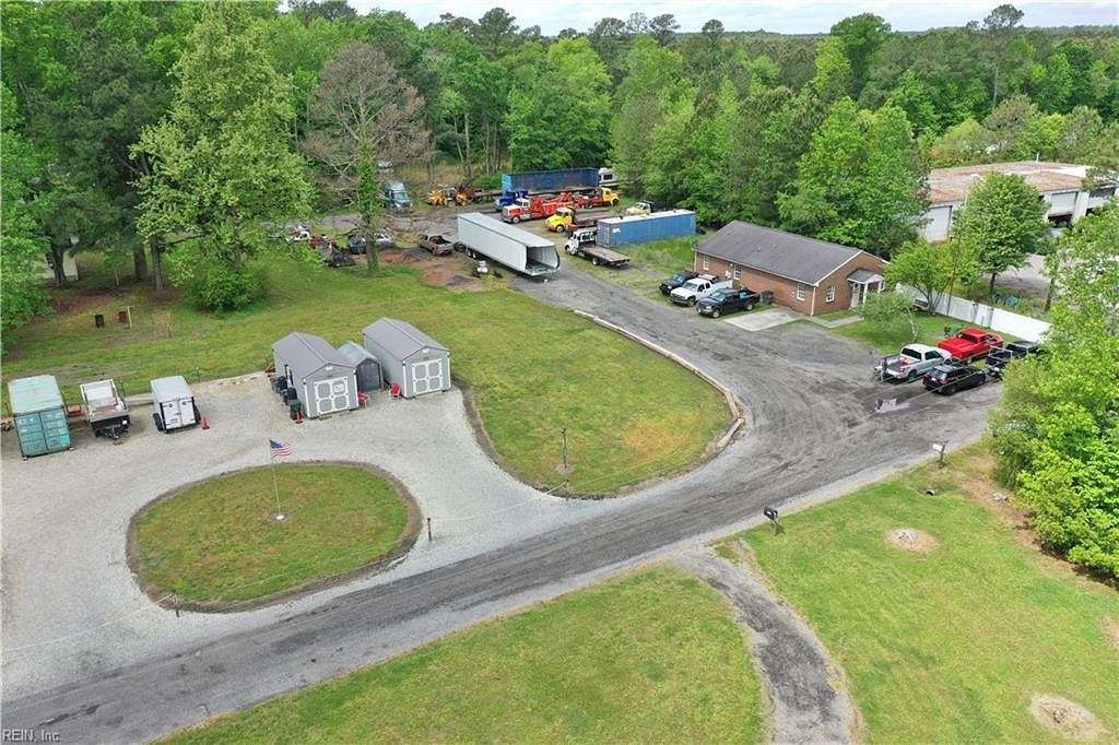 11 Acres of Improved Commercial Land for Sale in Windsor, Virginia