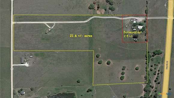 21.7 Acres of Agricultural Land for Sale in Shiner, Texas