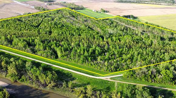 144 Acres of Recreational Land with Home for Sale in Wolf Creek, Illinois