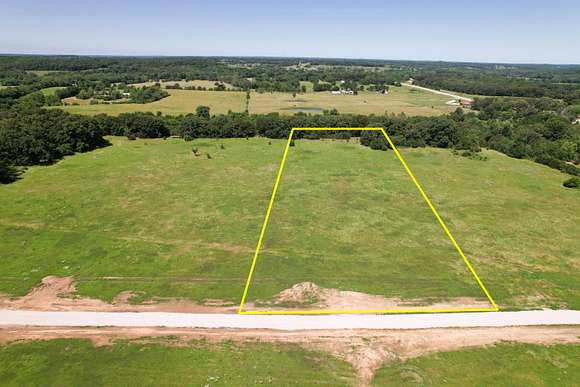 5 Acres of Residential Land for Sale in Fair Play, Missouri
