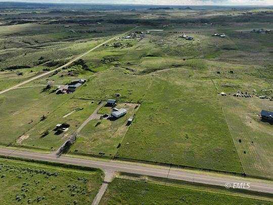 20 Acres of Agricultural Land with Home for Sale in Forsyth, Montana