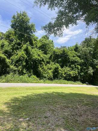 1.01 Acres of Residential Land for Sale in Gadsden, Alabama