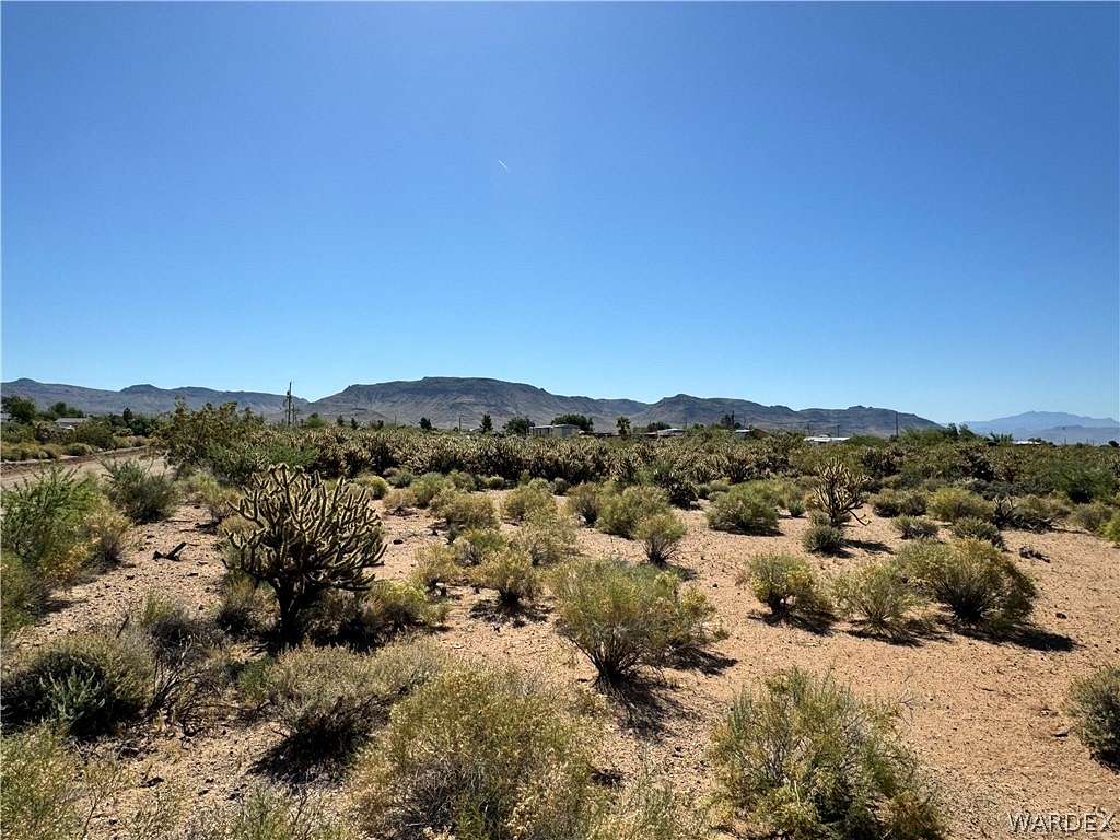 2.2 Acres of Land for Sale in Golden Valley, Arizona