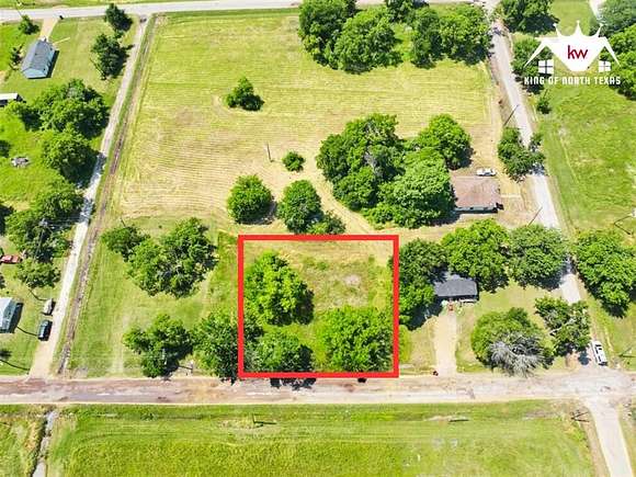 0.264 Acres of Residential Land for Sale in Honey Grove, Texas