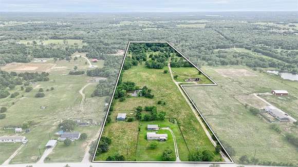 26.9 Acres of Agricultural Land for Sale in Gainesville, Texas