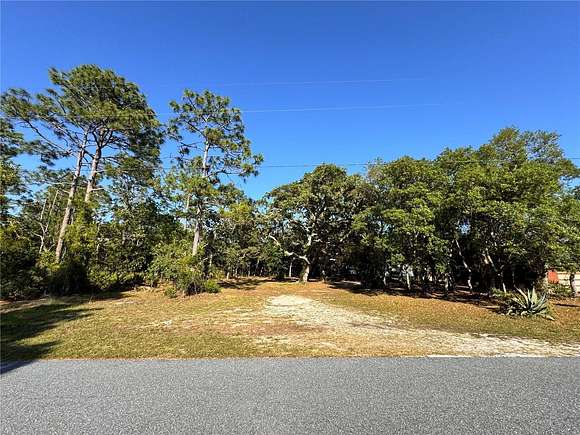 0.5 Acres of Residential Land for Sale in Lecanto, Florida