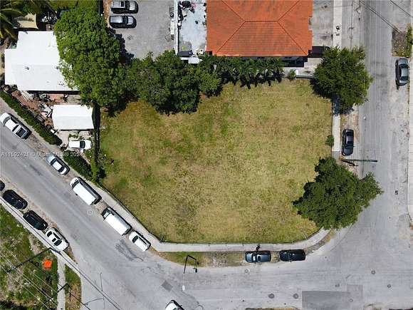 0.03 Acres of Commercial Land for Sale in Miami, Florida