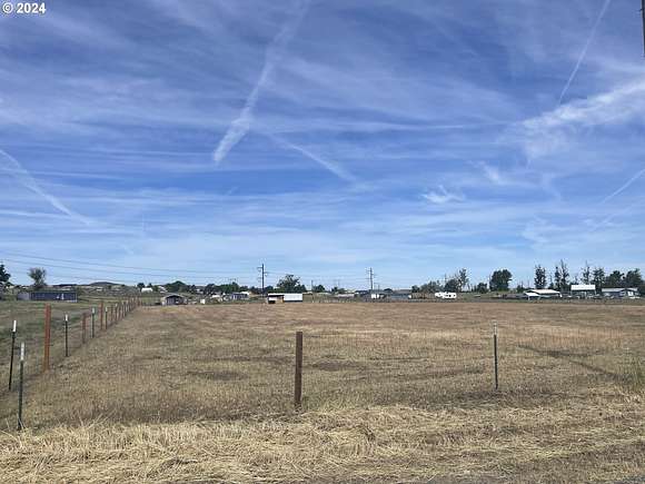 4 Acres of Residential Land for Sale in Hermiston, Oregon