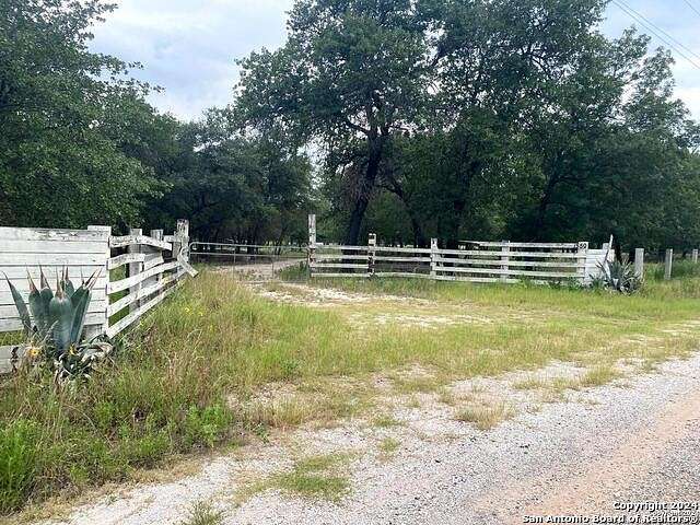 10 Acres of Land for Sale in San Antonio, Texas