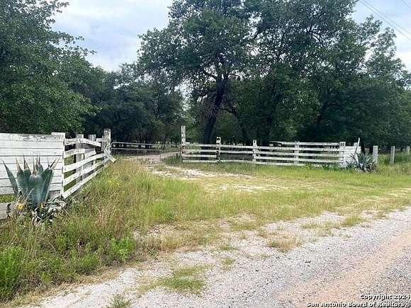 10 Acres of Land for Sale in San Antonio, Texas