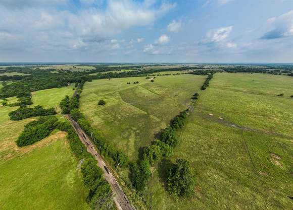 13.7 Acres of Land for Sale in Commerce, Texas