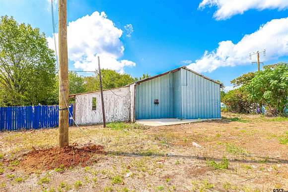 1.883 Acres of Commercial Land for Sale in Jacksonville, Texas