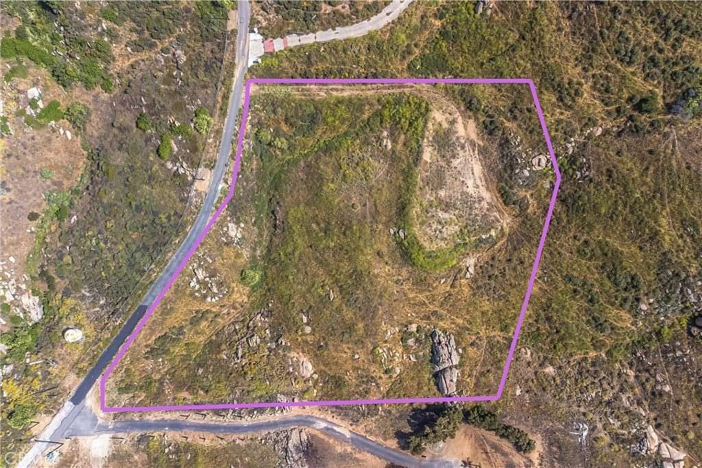 2.5 Acres of Residential Land for Sale in Colton, California