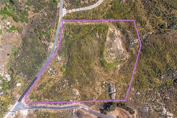 2.5 Acres of Residential Land for Sale in Colton, California