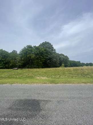 2.1 Acres of Residential Land for Sale in Coldwater, Mississippi