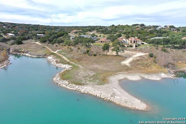 1.43 Acres of Residential Land for Sale in Canyon Lake, Texas