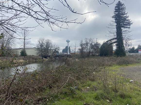 0.23 Acres of Commercial Land for Sale in Junction City, Oregon