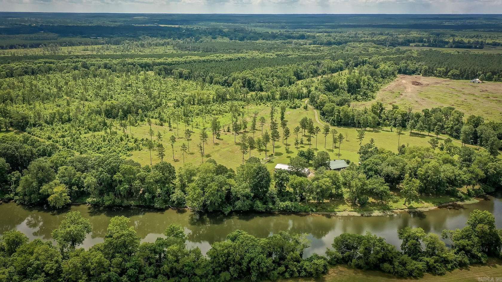 139 Acres of Recreational Land with Home for Sale in Donaldson, Arkansas