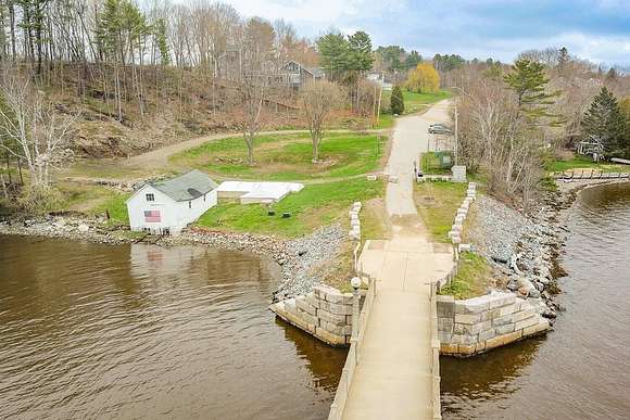 1.01 Acres of Residential Land for Sale in Belfast, Maine