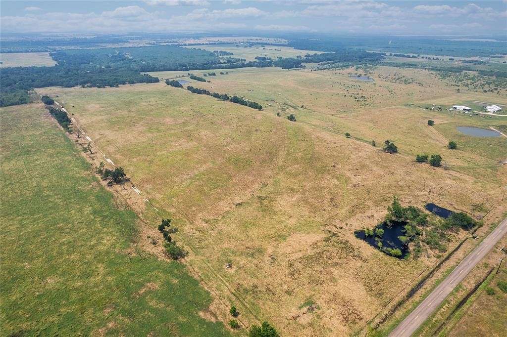 15 Acres of Land for Sale in Groesbeck, Texas