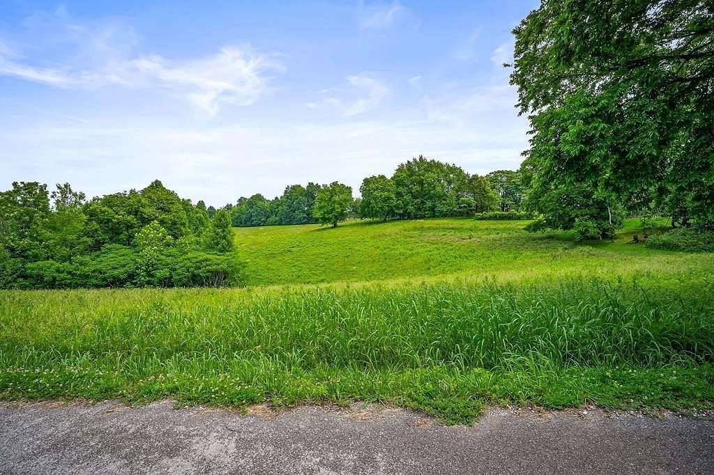 1.59 Acres of Residential Land for Sale in Baxter, Tennessee